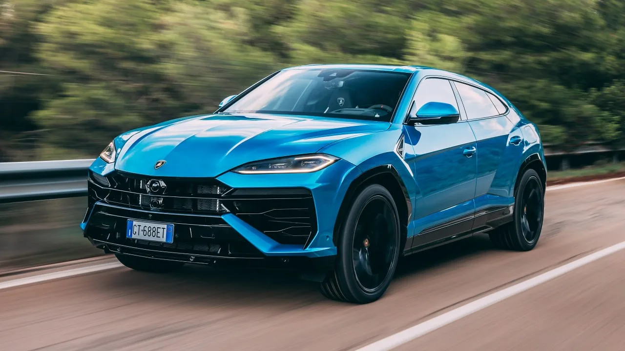 Lamborghini Urus SE widziane od przodu