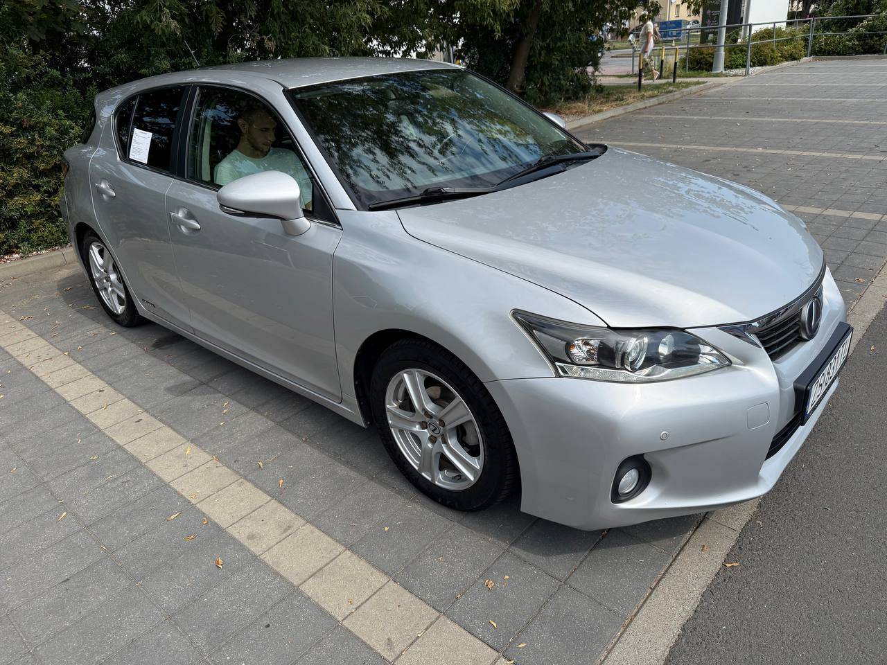 Lexus CT200h