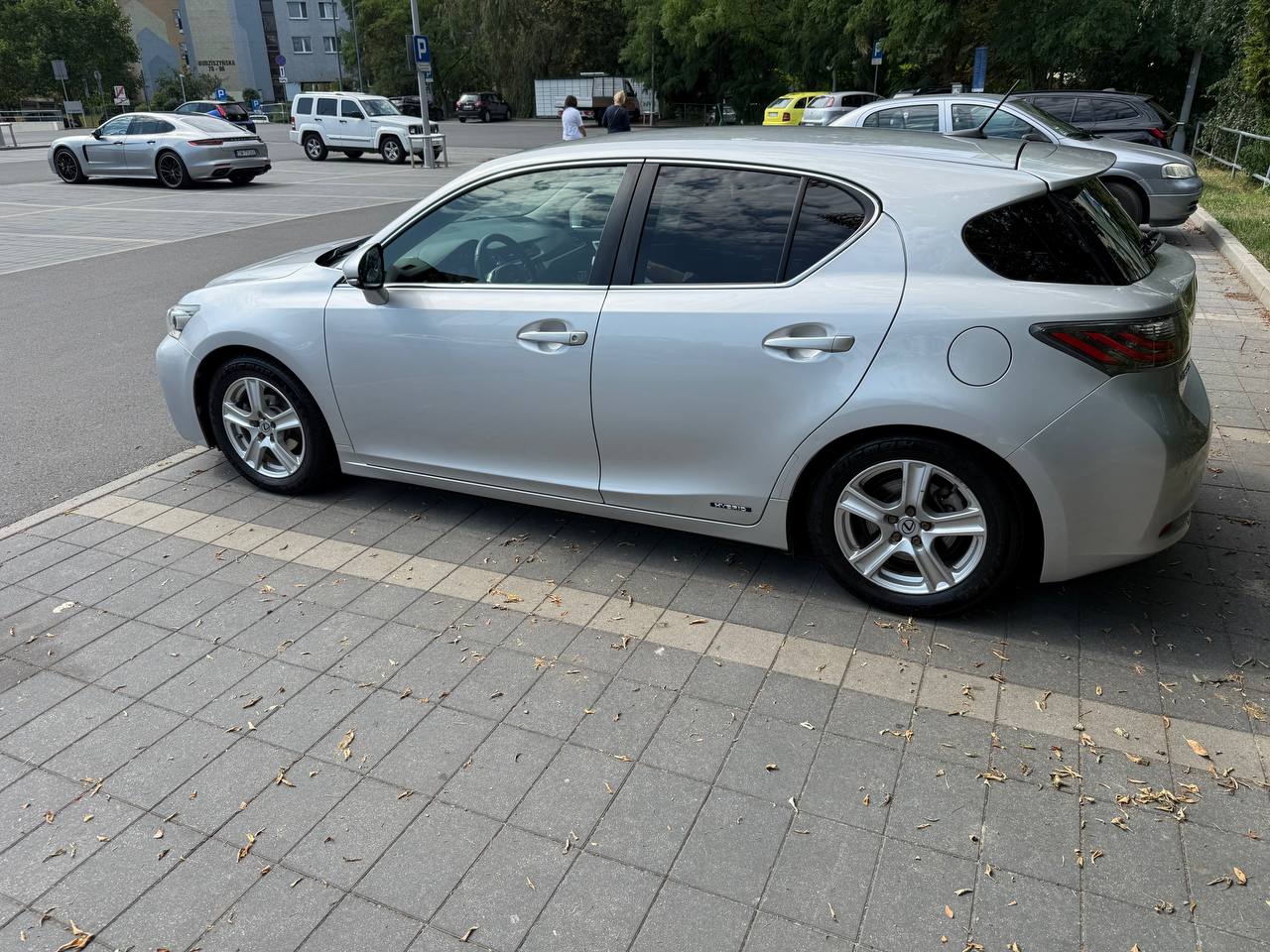Lexus CT200h