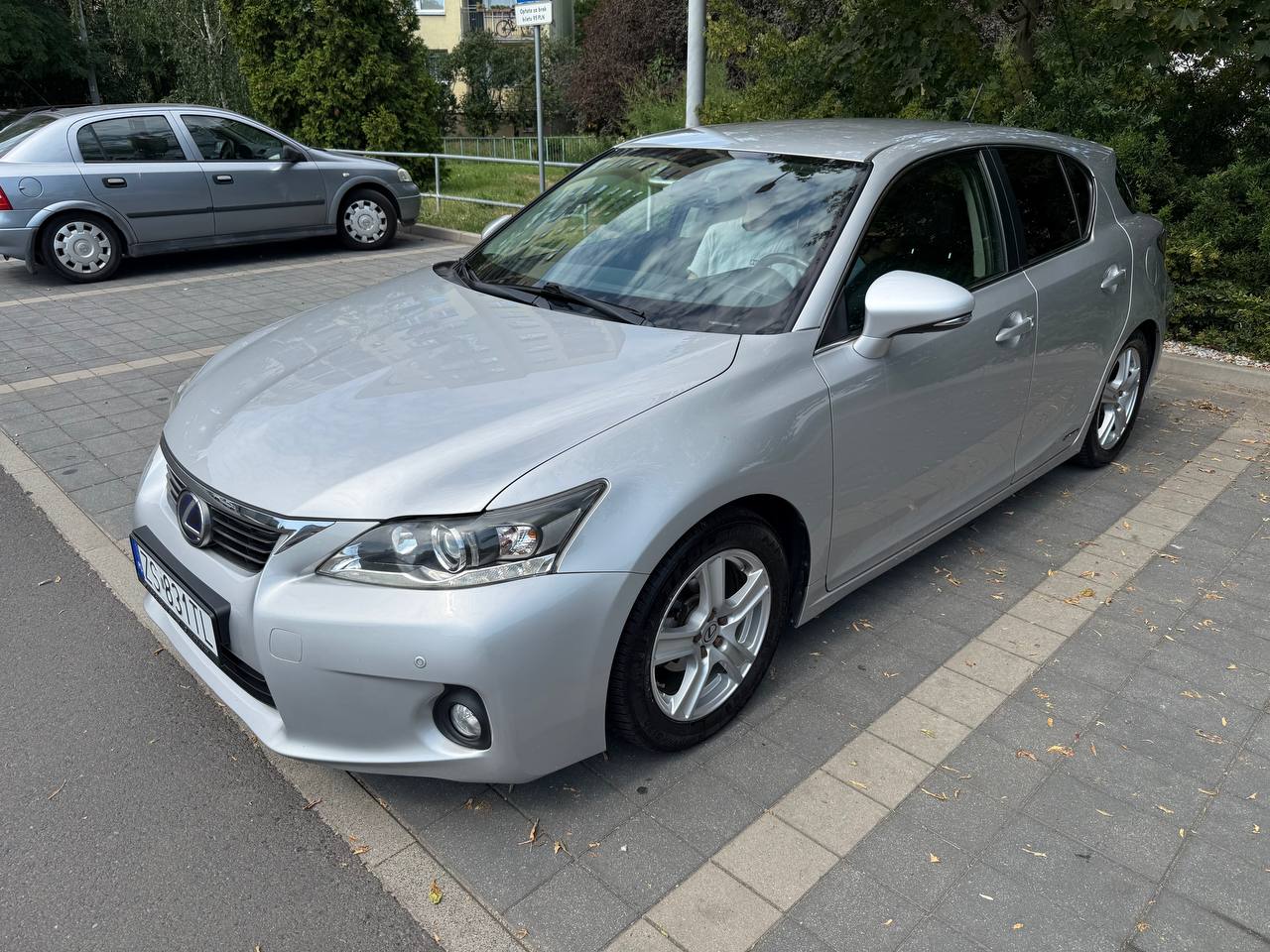 Lexus CT200h