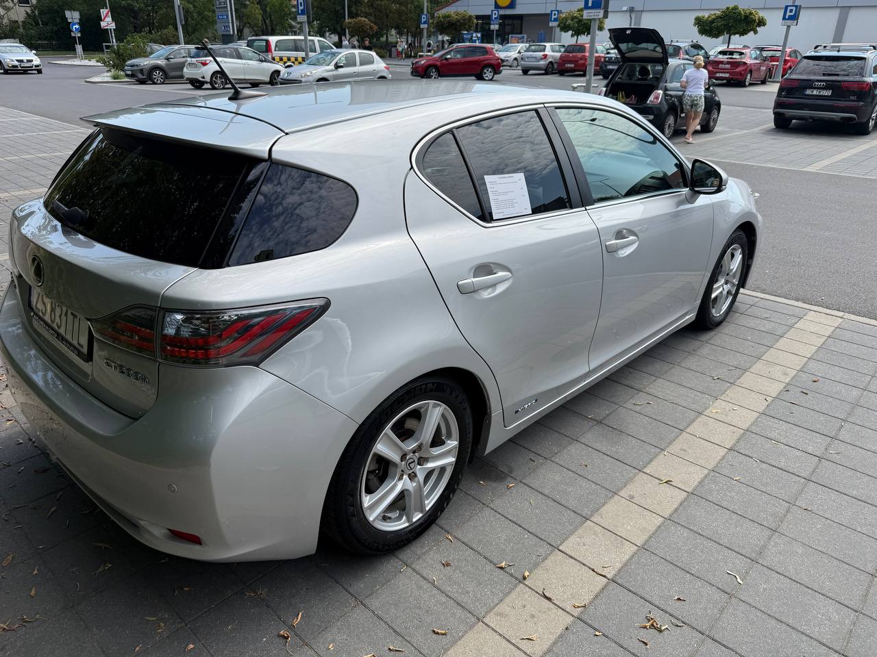 Lexus CT200h